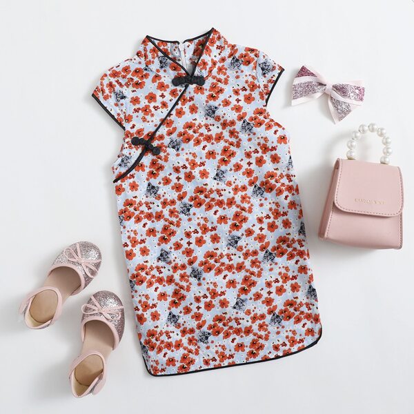 

Toddler Girls Allover Floral Frog Button Qipao Dress, Multicolor