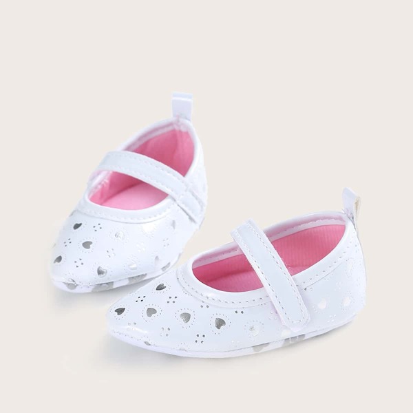 

Baby Girl Heart Graphic Flats, White