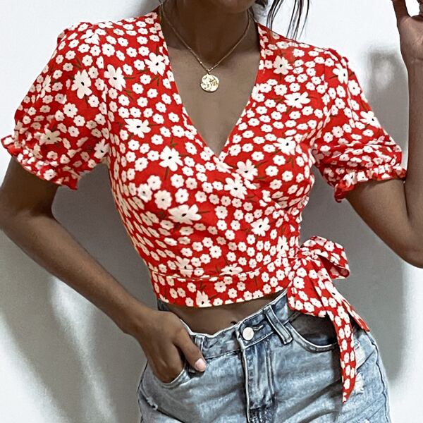 

Floral Print Knot Side Crop Blouse, Red and white