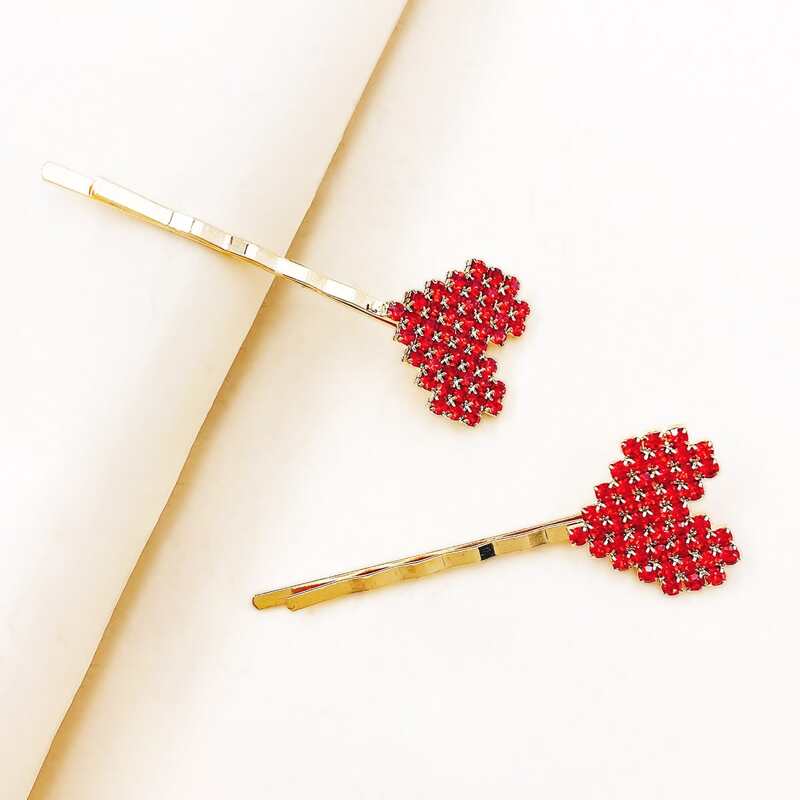 

2pcs Rhinestone Heart Decor Bobby Pin, Red