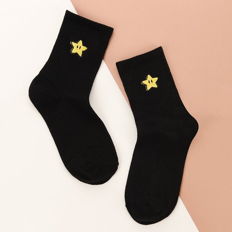 

Star Embroidery Socks, Black