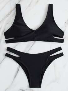 Cut-Out Side Bikini Set For Summer Beach Vacation - Black - View 3