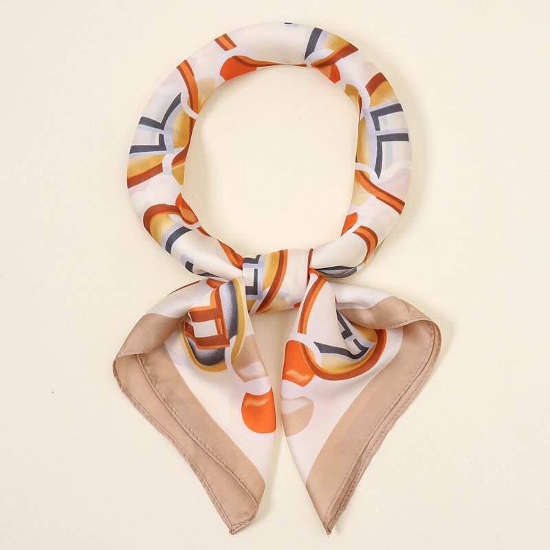 

Circle Print Bandana, Multicolor
