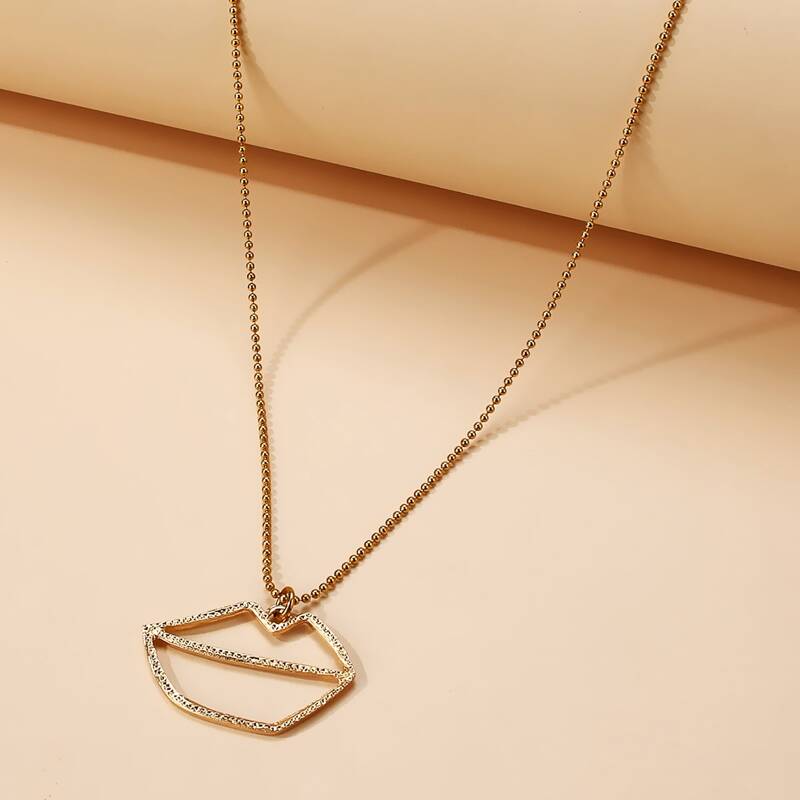 

Lip Pendant Necklace, Gold
