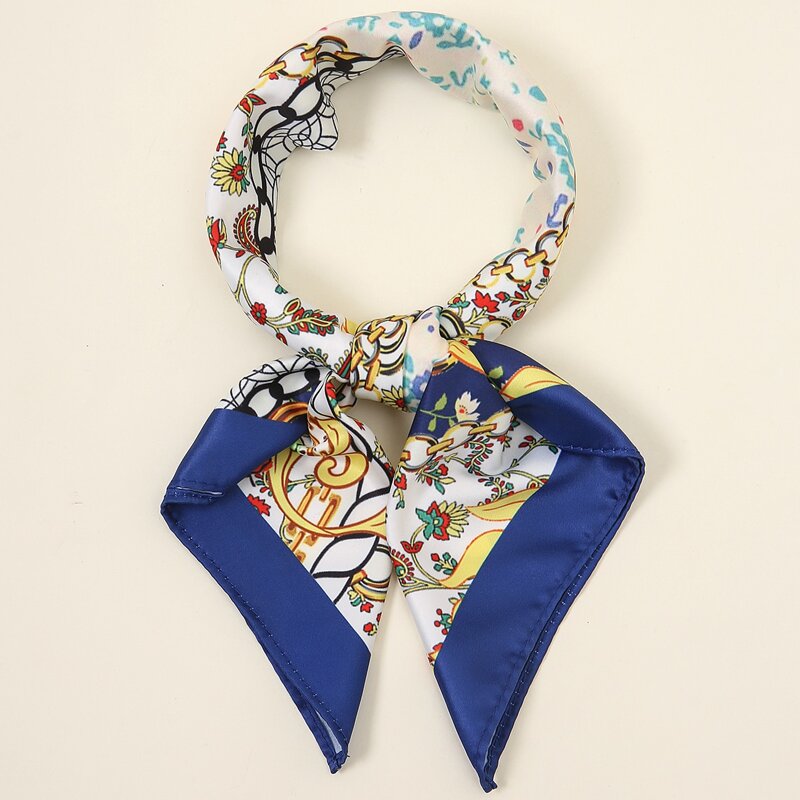 

Ditsy Floral Pattern Bandana, Multicolor