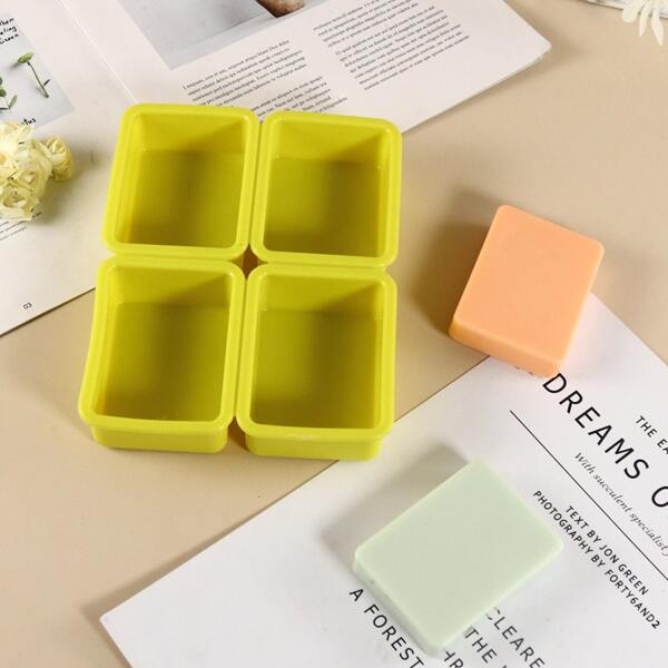

1pc Silicone Baking Mold, Yellow