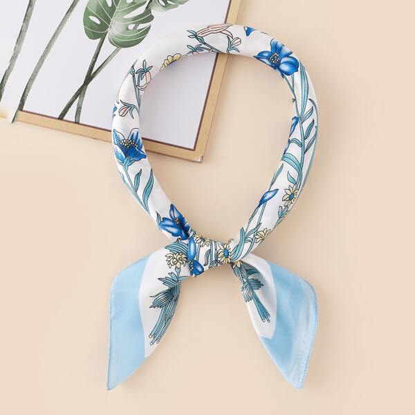 

Ditsy Floral Pattern Bandana, Multicolor