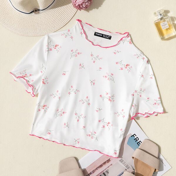 

Mock Neck Lettuce Trim Floral Print Tee, White