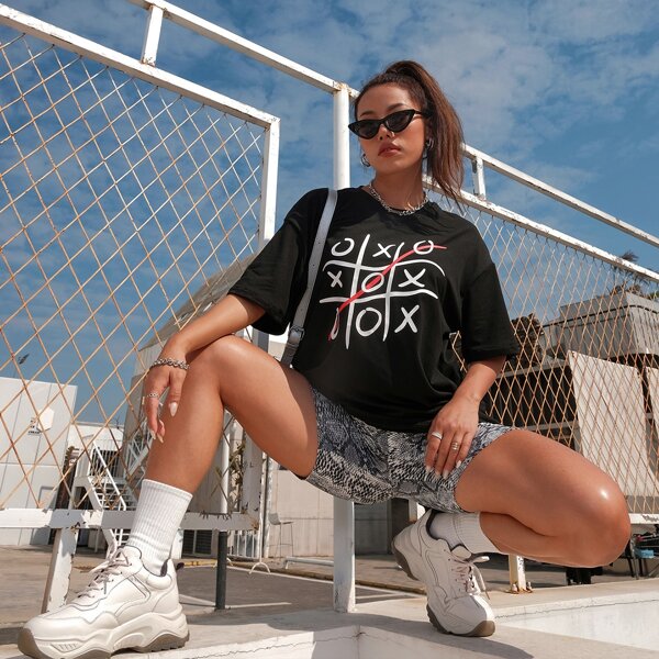 

Drop Shoulder Geo Print Longline Tee, Black