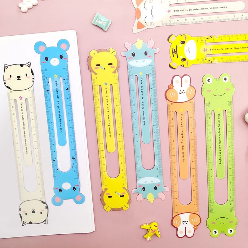 

1pc Cartoon Design Random Ruler, Multicolor