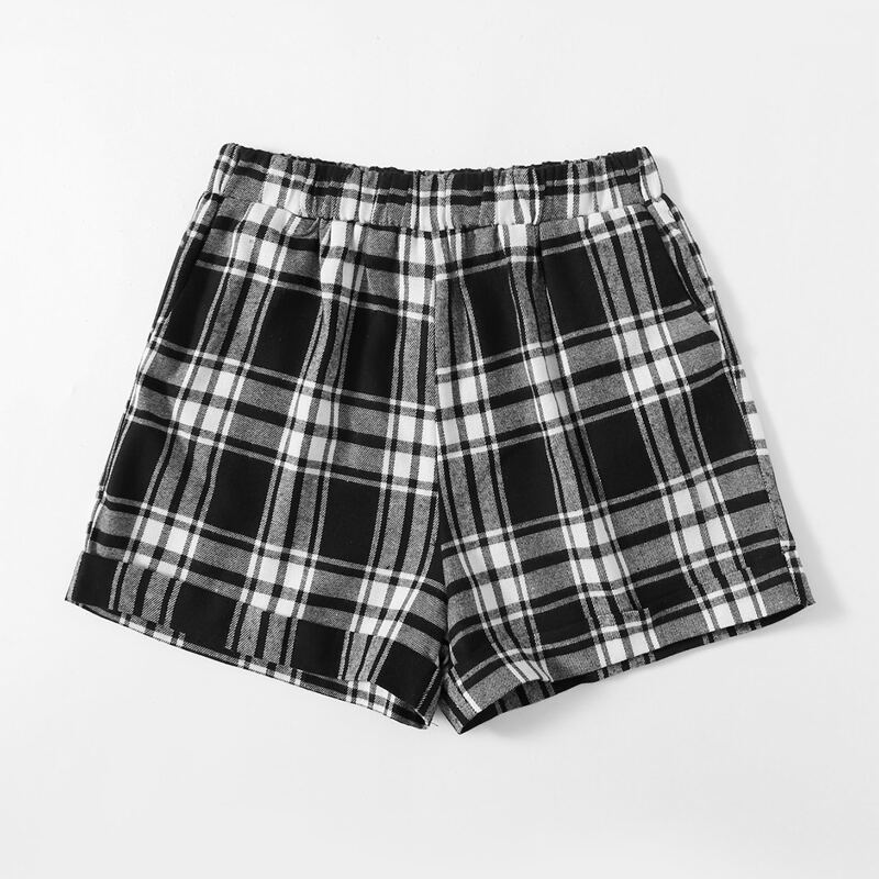 

Elastic Waist Plaid Shorts, Black and white