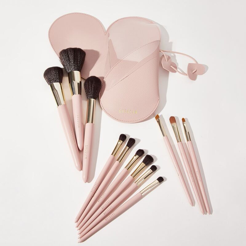 

Heartstrings Makeup Bag Without Makeup Brush, Pink