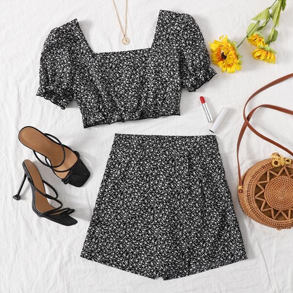 

Ditsy Floral Crop Top & Shorts Set, Black and white