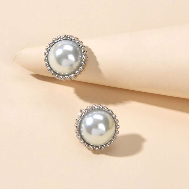 

Faux Pearl Decor Stud Earrings, Silver