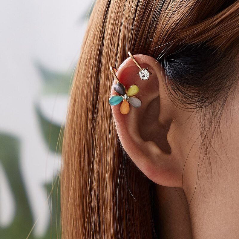 

1pc Flower Decor Ear Cuff, Multicolor