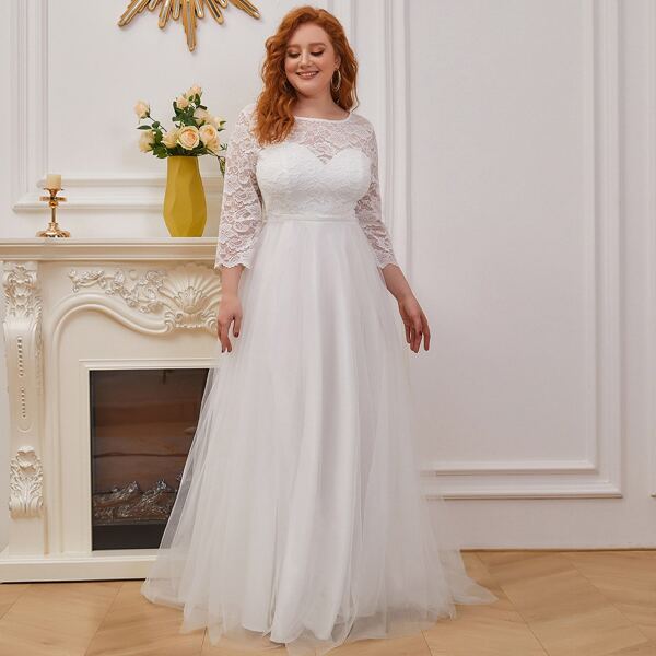 

Plus Lace Bodice Mesh Prom Dress, White
