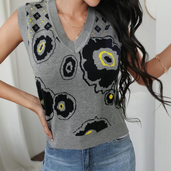 

Floral & Geo Pattern Sweater Vest Without Blouse, Grey