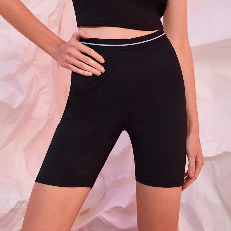 

Piping Biker Shorts, Black