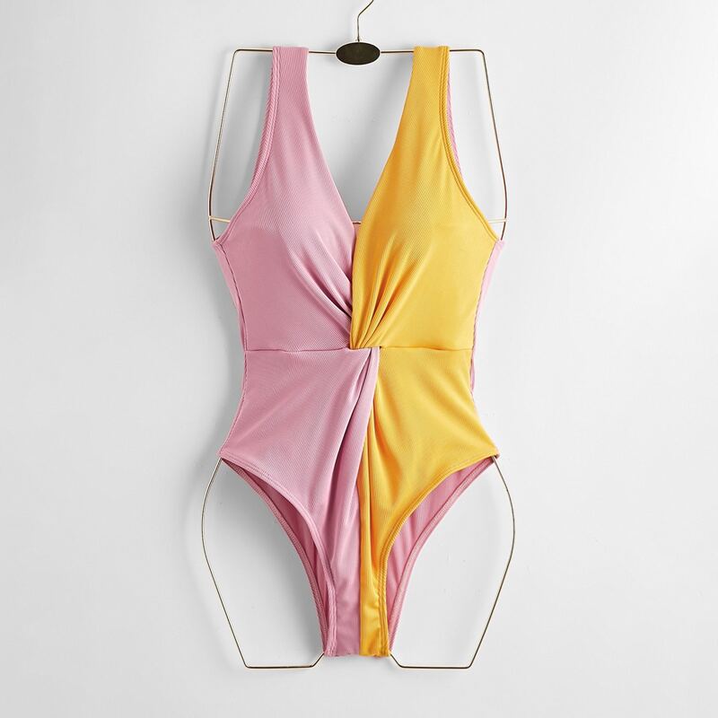 

Colorblock Twist One Piece Swimsuit, Multicolor