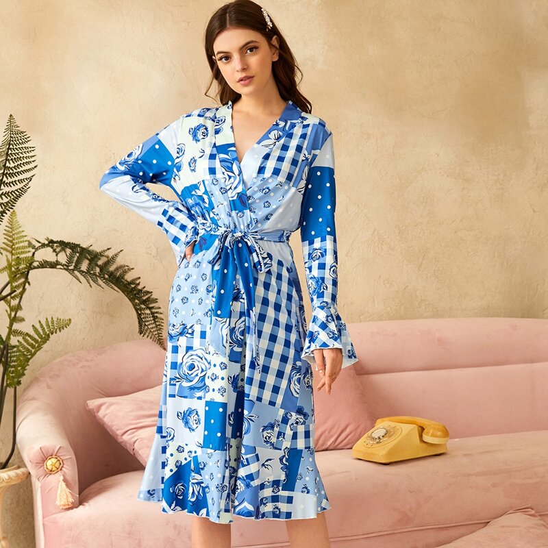 

Floral And Gingham Print Ruffle Hem Belted Robe, Blue and white