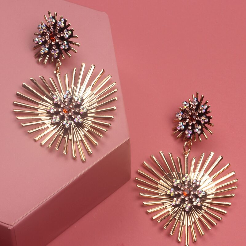 

Rhinestone Decor Heart Drop Earrings, Gold