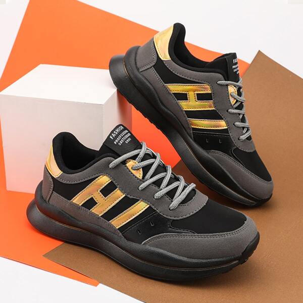 

Men Color Block Lace-up Front Sneakers, Black
