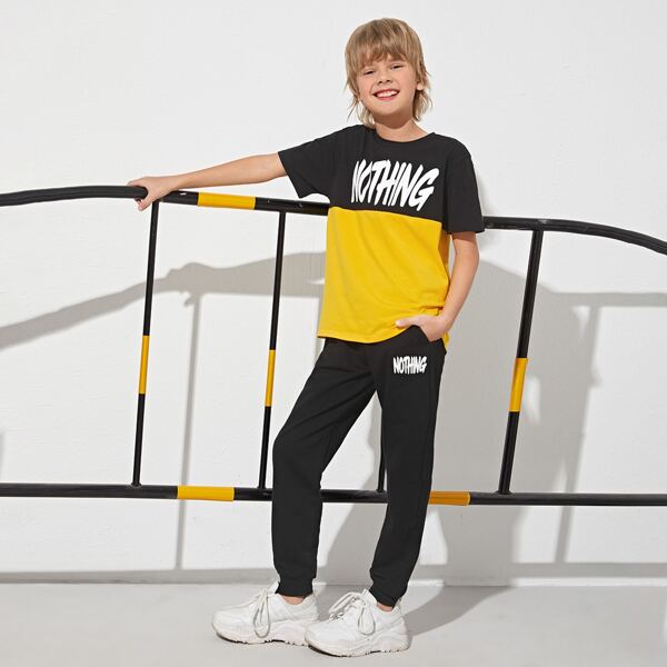 

Boys Letter Graphic Colorblock Tee and Joggers Set, Multicolor