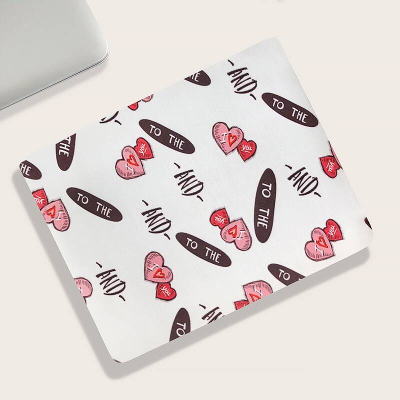 

Heart Pattern Mouse Pad, Multicolor