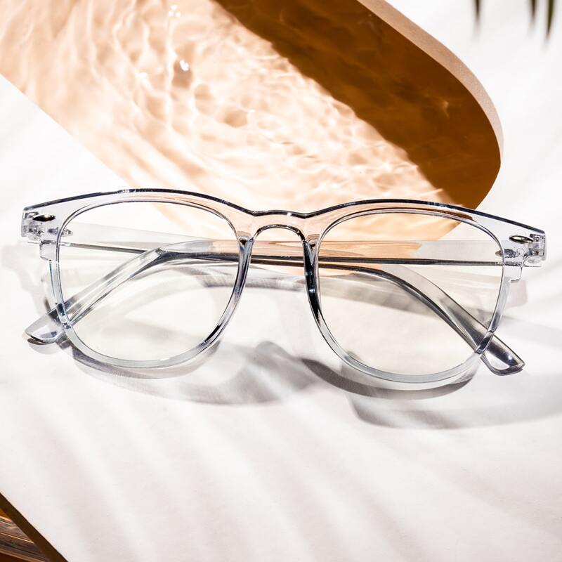 

Studded Decor Clear Acrylic Frame Glasses