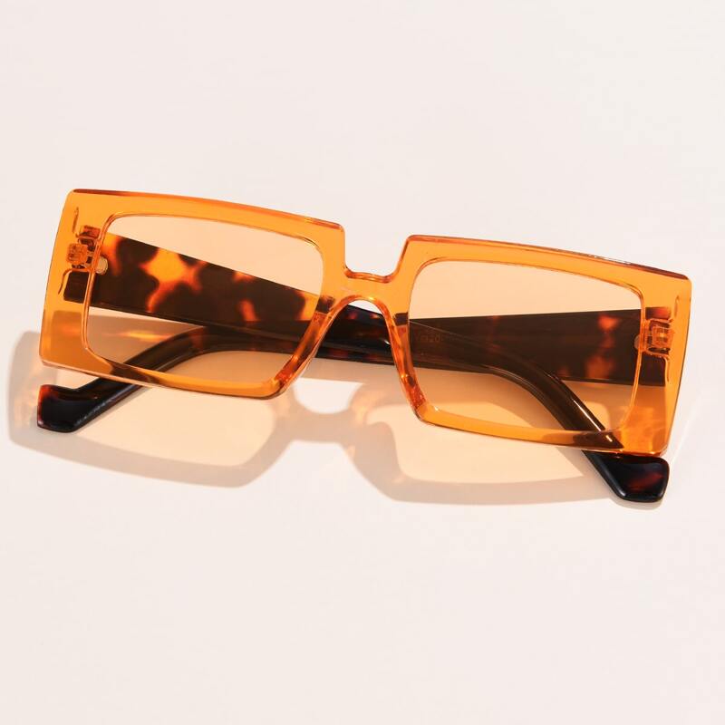 

Square Frame Sunglasses