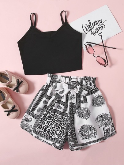 شورت بحزام بيزلي مع لباس علوي كامي للبنات الصغار