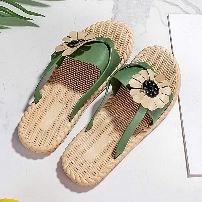 

Floral Applique Flip Flops, Green