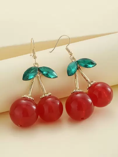 女孩車厘子耳墜