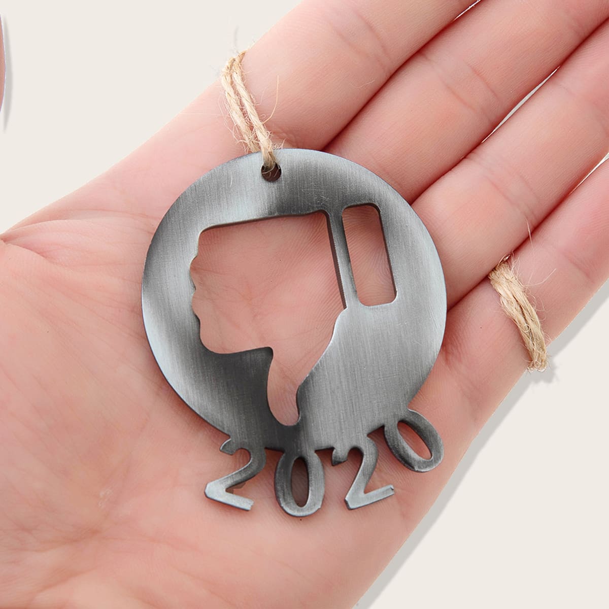 

1pc 2020 Coin Wall Hanging, Black