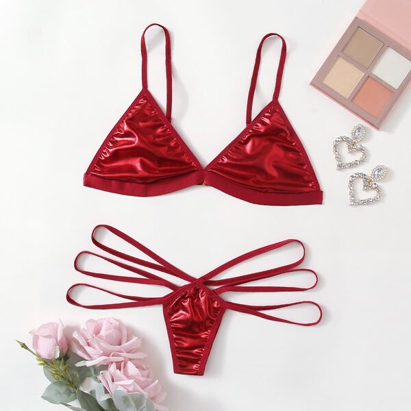 

Plus PU Cut-out Lingerie Set, Red
