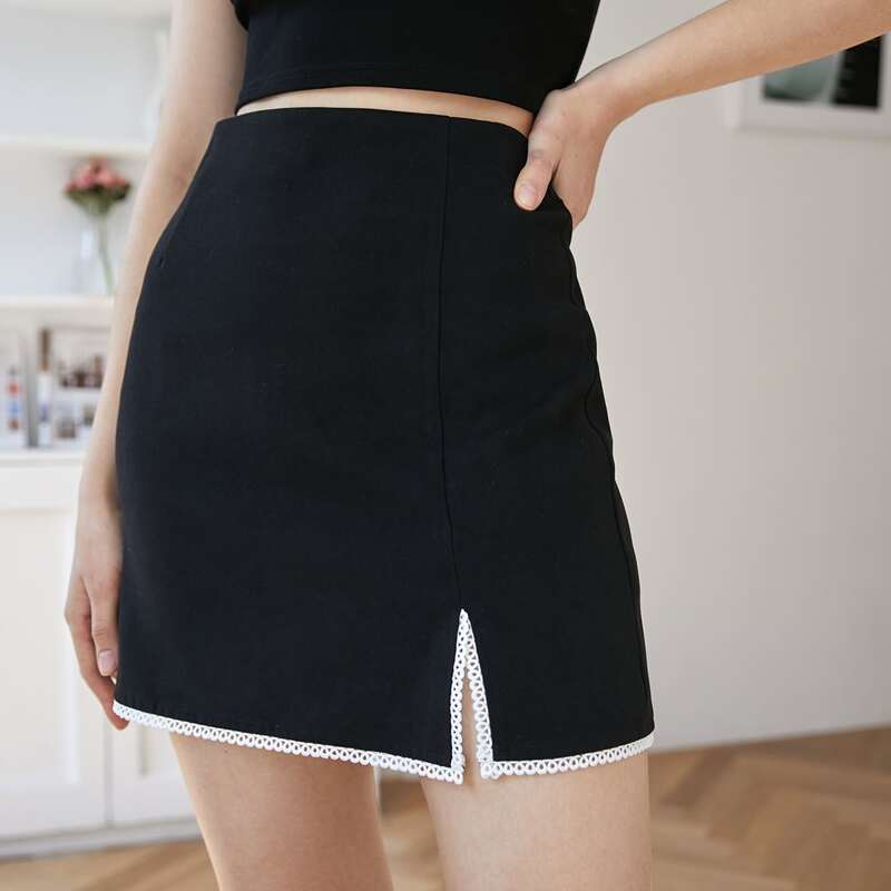 

Lace Trim Slit Hem Skirt, Black