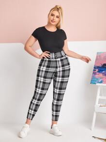 Mulvari Plus Buttoned Waistband Plaid Trousers - Black and White - View 3