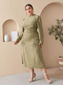 Modelyn Vestido Sólido Plus Con Cuello Con Volantes, Fruncido Elástico Con Cordón