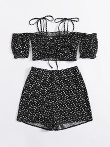 Top corto ribete con fruncido con estampado de corazón de confeti con shorts - Negro - Ver 3