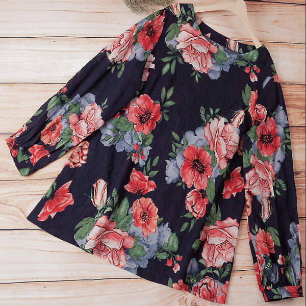 

Plus Big Floral Round Neck Blouse, Multicolor