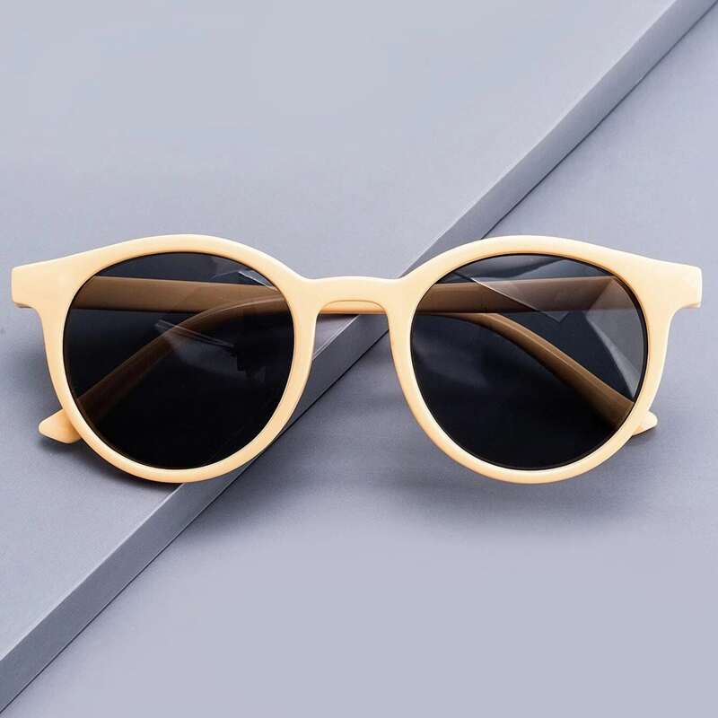 

Round Frame Sunglasses