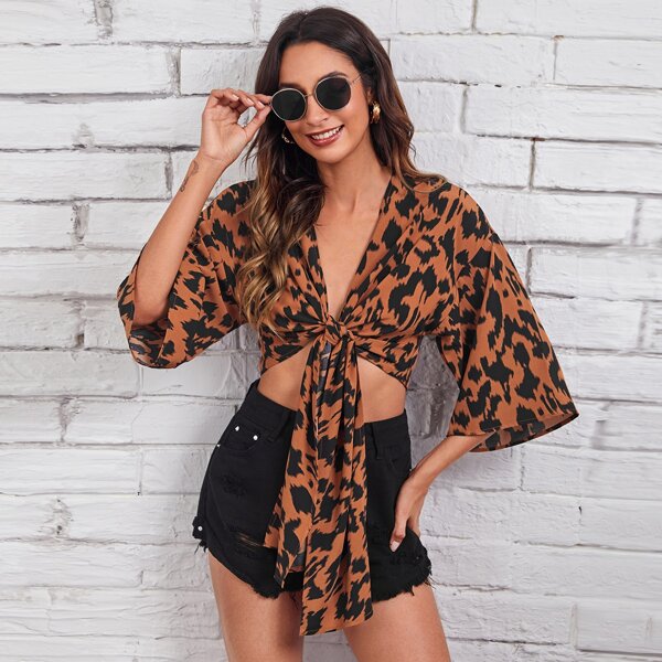 

Drop Shoulder Tie Front Allover Print Kimono, Multicolor