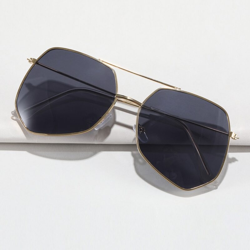 

Metal Geo Frame Sunglasses