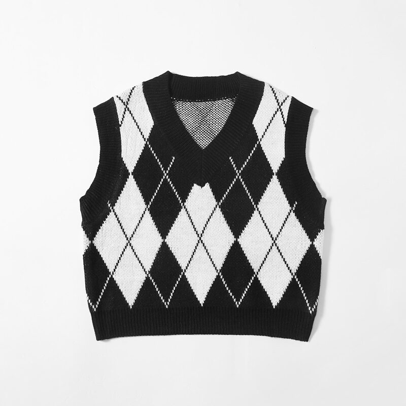 

Argyle Pattern Sweater Vest, Black and white