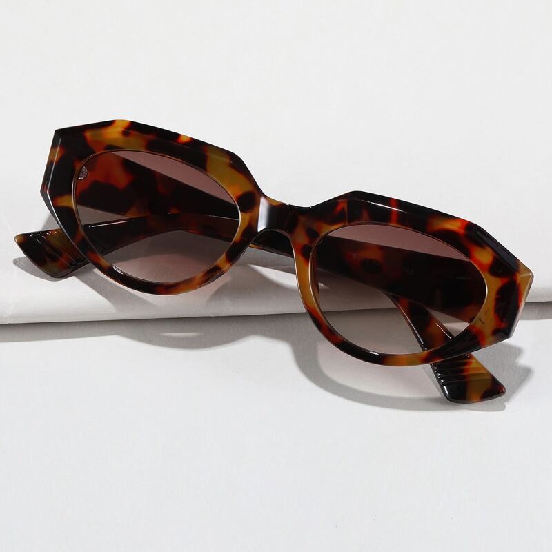 

Cat Eye Sunglasses