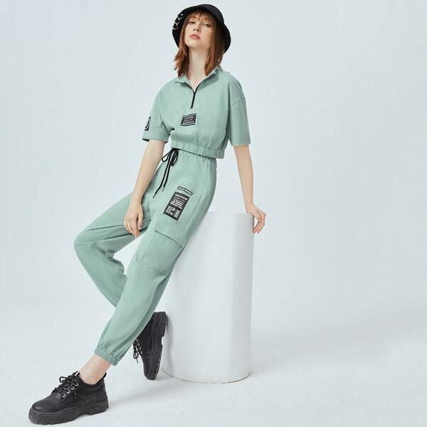 

Zipper Half Placket Slogan Graphic Top & Flap Pocket Joggers Set, Mint green
