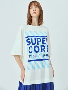 SHEIN Vestido con estampado de letra bajo fruncido en contraste de hombros caídos