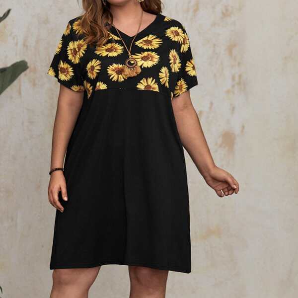 

Plus Sunflower Print V-neck Dress, Black