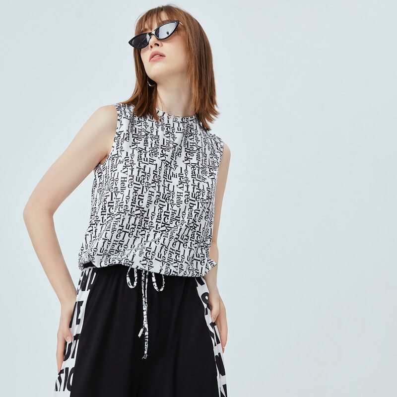 

All Over Letter Print Tank Top, Black and white