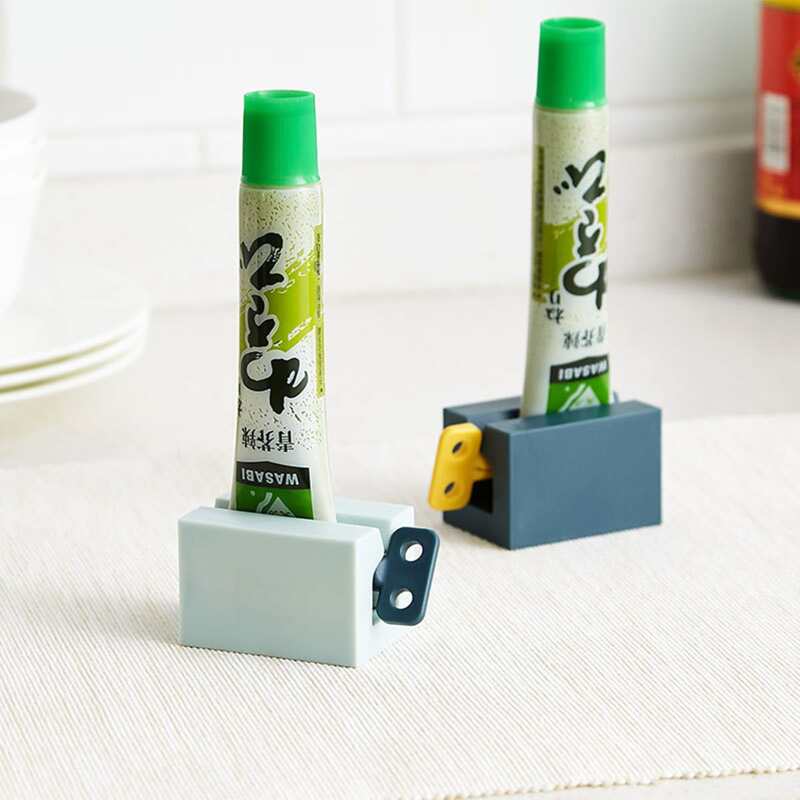 

1pc Random Squeeze Toothpaste Artifact, Multicolor